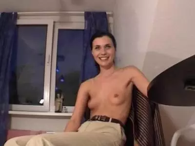 Heftiger Solosex einer versauten Fotze