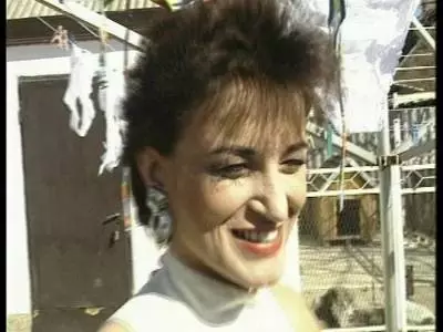 Sexy Mutti lässt sich die Haarmöse stopfen 