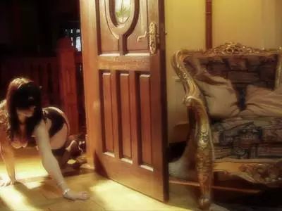 Heiße Frau mit dickem Arsch lässt sich ficken