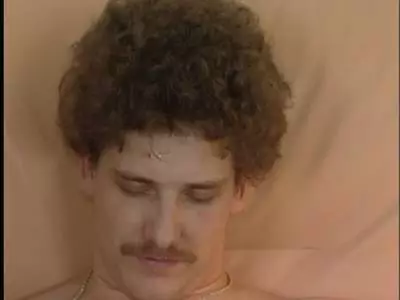 Schwangere Hure mit fettem Popo wird gerammelt